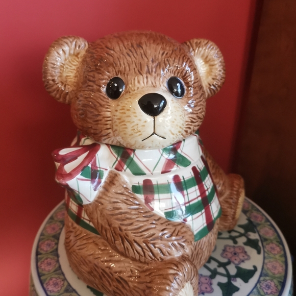 Holiday Treasure Teddy Bear Ceramic Cookie Jar World Bazaar Inc - Picture 1 of 10